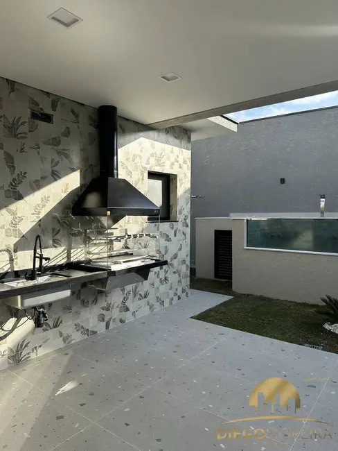 Casa de Condomínio com 3 quartos à venda, 360m2 em San Fernando Valley, Atibaia - SP - imagem 2 Foto 2 de Casa de Condomínio com 3 quartos à venda, 360m2 em San Fernando Valley, Atibaia - SP