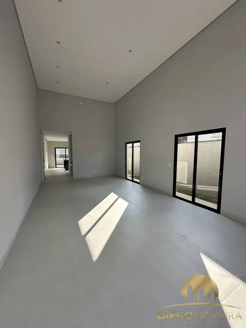Casa de Condomínio com 3 quartos à venda, 360m2 em San Fernando Valley, Atibaia - SP - imagem 5 Foto 5 de Casa de Condomínio com 3 quartos à venda, 360m2 em San Fernando Valley, Atibaia - SP