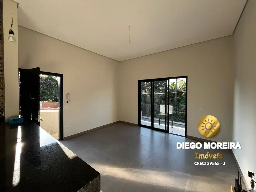 Foto 2 de Casa com 3 quartos à venda, 125m2 em Jardim dos Pinheiros, Atibaia - SP