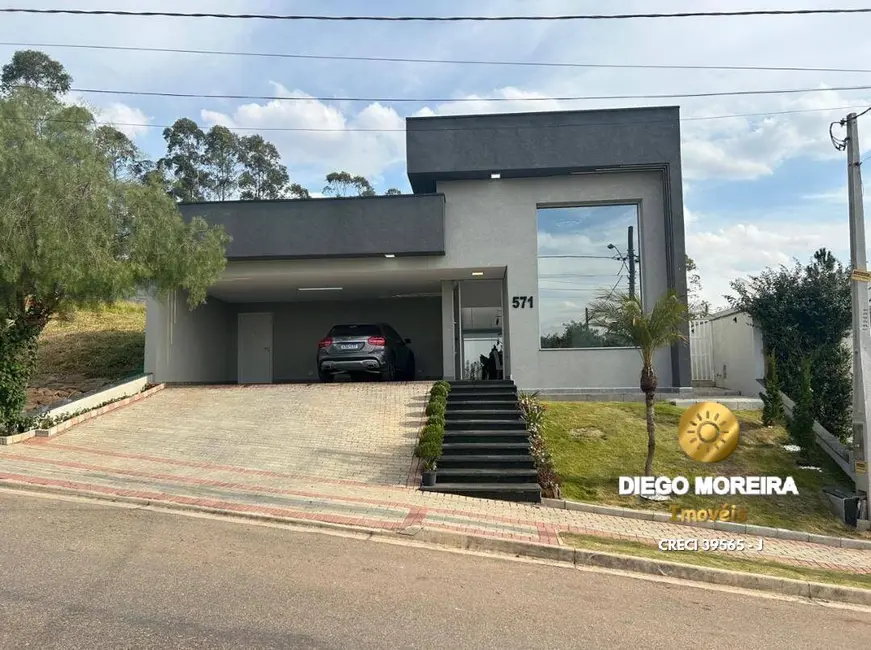 Foto 1 de Casa de Condomínio com 3 quartos à venda, 330m2 em Mairipora - SP