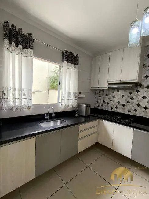Foto 8 de Casa com 3 quartos à venda, 118m2 em Jardim Maristela, Atibaia - SP