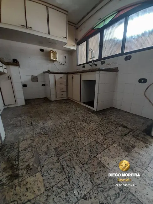 Foto 9 de Casa com 4 quartos para alugar, 300m2 em Alvinópolis, Atibaia - SP