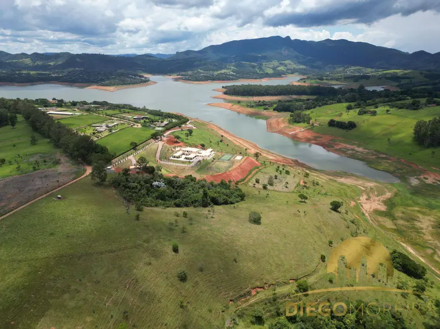 Foto 1 de Terreno / Lote à venda, 143500m2 em Piracaia - SP