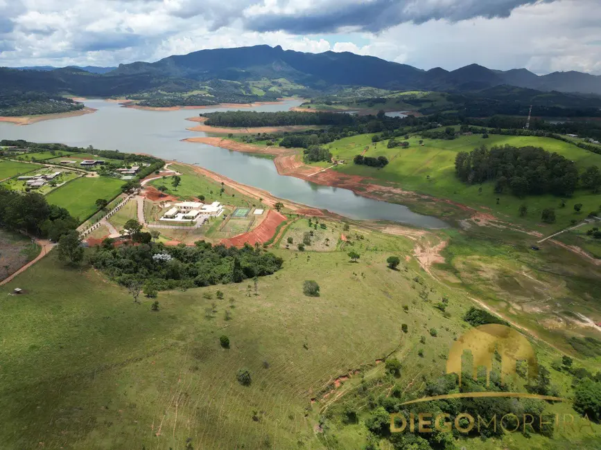 Foto 2 de Terreno / Lote à venda, 143500m2 em Piracaia - SP