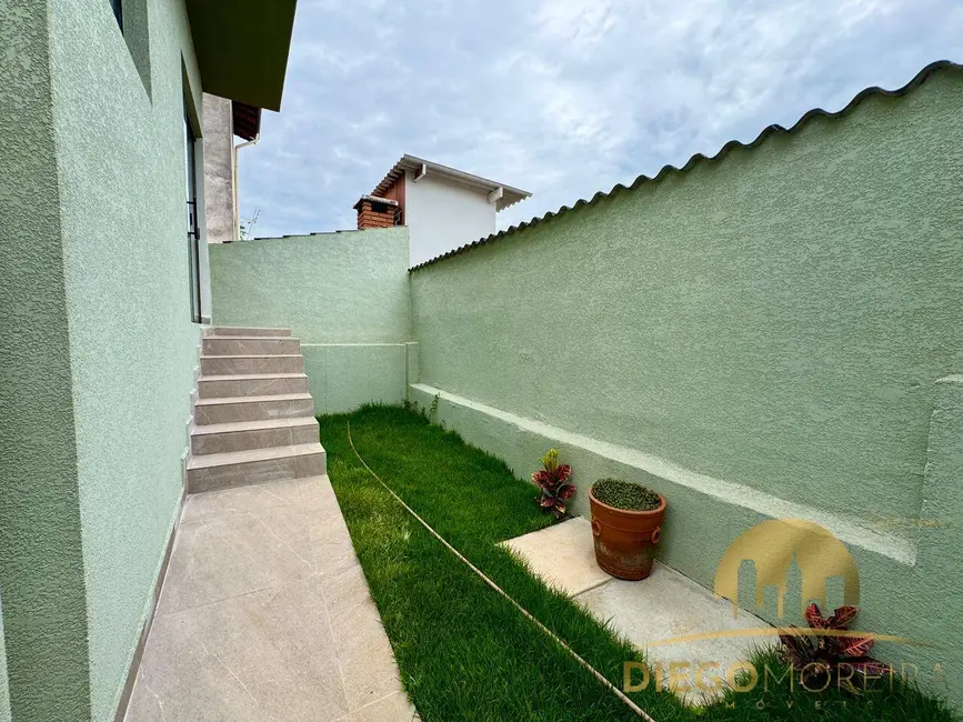 Casa com 2 quartos à venda, 120m2 em Jardim das Cerejeiras, Atibaia - SP - imagem 2 Foto 2 de Casa com 2 quartos à venda, 120m2 em Jardim das Cerejeiras, Atibaia - SP