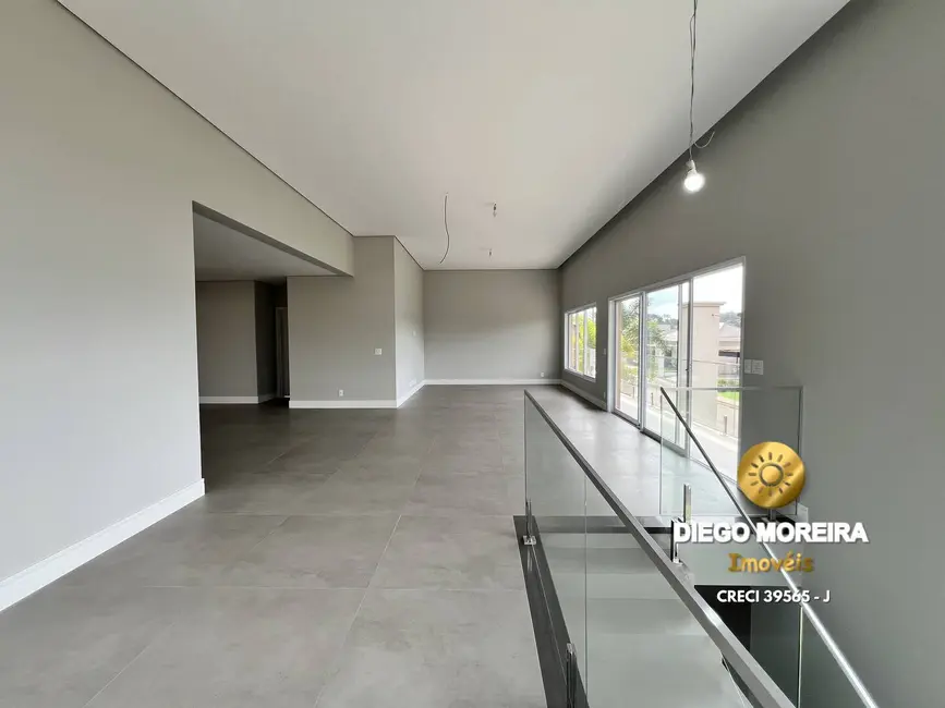 Casa de Condomínio com 5 quartos à venda, 361m2 em Cachoeira, Atibaia - SP - imagem 8 Foto 8 de Casa de Condomínio com 5 quartos à venda, 361m2 em Cachoeira, Atibaia - SP