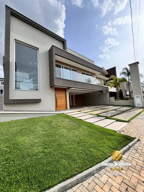 Casa de Condomínio com 5 quartos à venda, 361m2 em Cachoeira, Atibaia - SP - imagem 2 Foto 2 de Casa de Condomínio com 5 quartos à venda, 361m2 em Cachoeira, Atibaia - SP