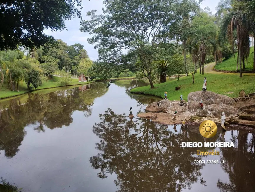 Sítio / Rancho com 8 quartos à venda, 1500m2 em Nazare Paulista - SP - imagem 3 Foto 3 de Sítio / Rancho com 8 quartos à venda, 1500m2 em Nazare Paulista - SP