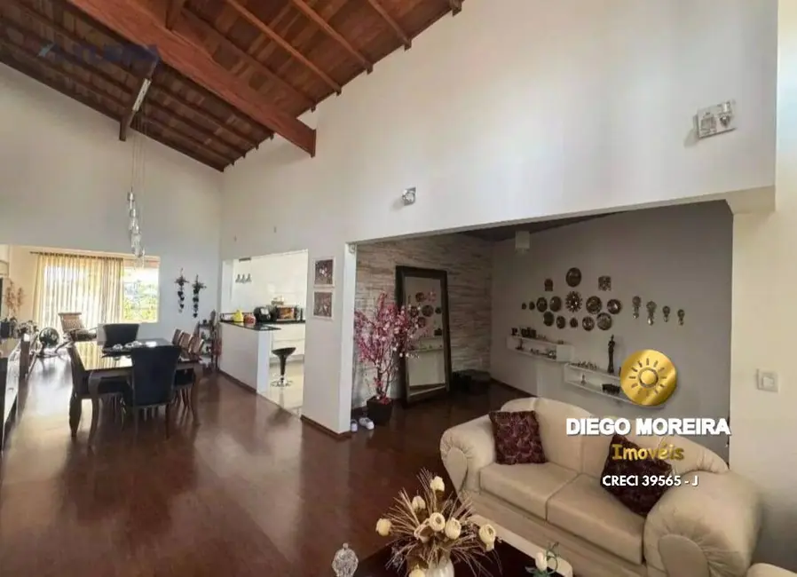 Foto 3 de Casa com 3 quartos à venda, 249m2 em Jardim Paulista, Atibaia - SP