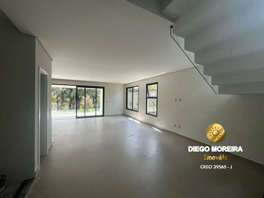 Foto 3 de Casa de Condomínio com 3 quartos à venda, 216m2 em Nova Gardênia, Atibaia - SP