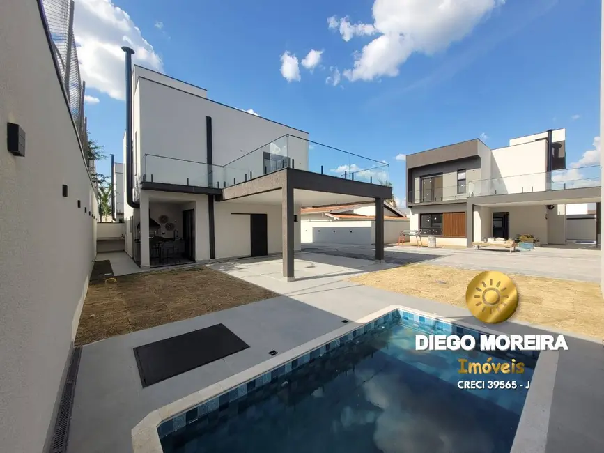 Foto 2 de Casa de Condomínio com 3 quartos à venda, 161m2 em Nova Gardênia, Atibaia - SP