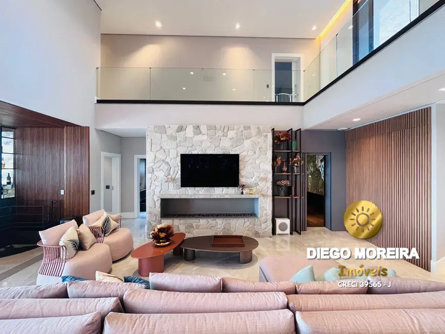 Casa de Condomínio com 7 quartos à venda, 1100m2 em Centro, Piracaia - SP - imagem 5 Foto 5 de Casa de Condomínio com 7 quartos à venda, 1100m2 em Centro, Piracaia - SP