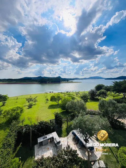 Casa de Condomínio com 7 quartos à venda, 1100m2 em Centro, Piracaia - SP - imagem 4 Foto 4 de Casa de Condomínio com 7 quartos à venda, 1100m2 em Centro, Piracaia - SP