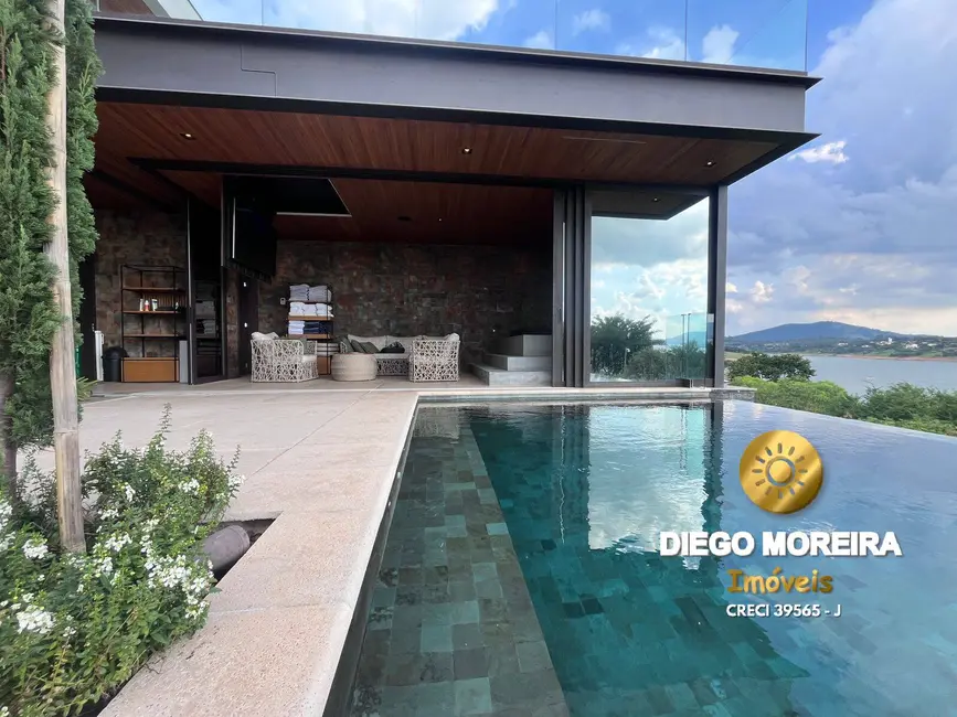 Casa de Condomínio com 7 quartos à venda, 1100m2 em Centro, Piracaia - SP - imagem 3 Foto 3 de Casa de Condomínio com 7 quartos à venda, 1100m2 em Centro, Piracaia - SP