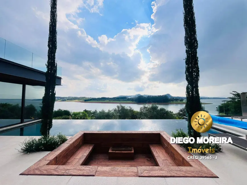 Casa de Condomínio com 7 quartos à venda, 1100m2 em Centro, Piracaia - SP - imagem 2 Foto 2 de Casa de Condomínio com 7 quartos à venda, 1100m2 em Centro, Piracaia - SP