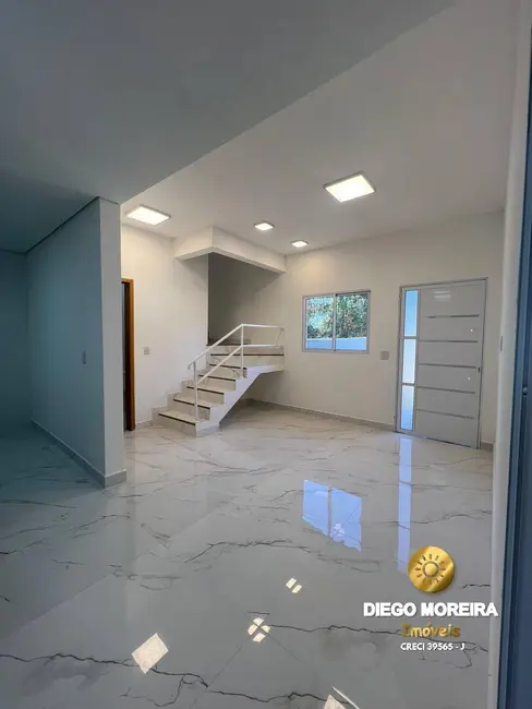 Foto 3 de Casa com 2 quartos à venda, 90m2 em Atibaia - SP