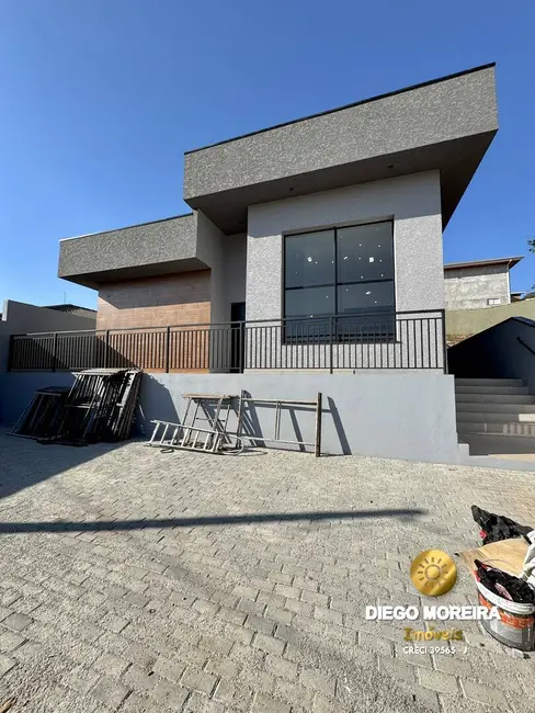 Foto 1 de Casa com 3 quartos à venda, 160m2 em Atibaia - SP