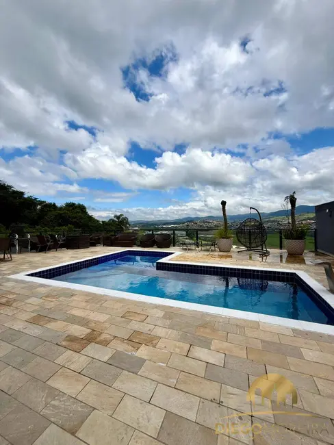 Foto 2 de Casa de Condomínio com 3 quartos para alugar, 460m2 em Bom Jesus Dos Perdoes - SP