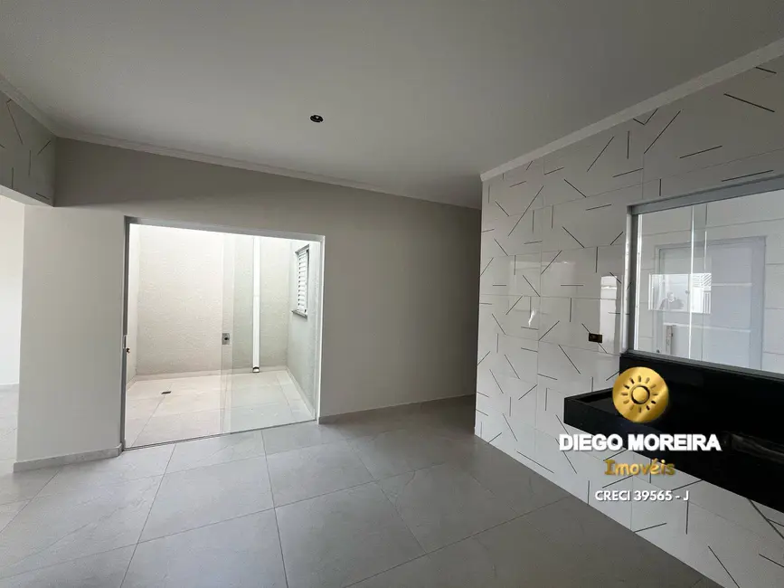 Foto 6 de Casa com 3 quartos à venda, 98m2 em Nova Cerejeira, Atibaia - SP