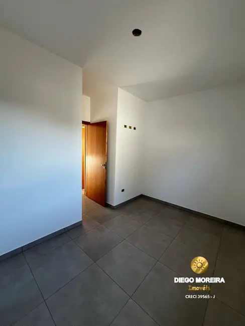 Foto 5 de Casa com 2 quartos à venda, 77m2 em Nova Cerejeira, Atibaia - SP