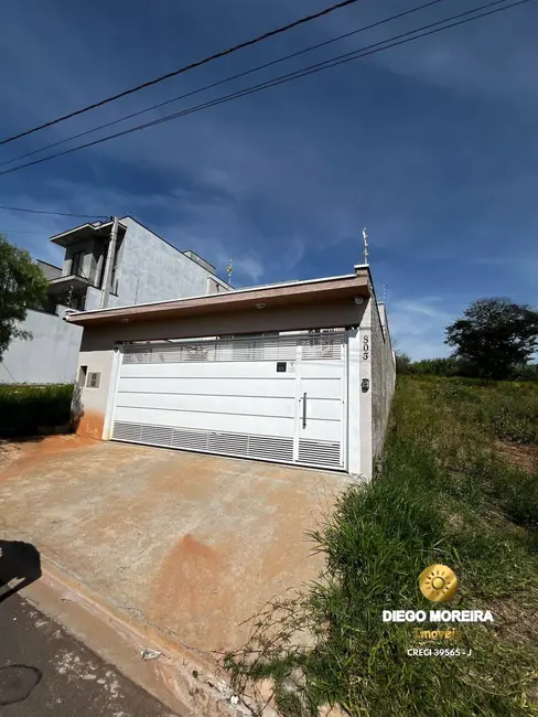 Casa com 3 quartos à venda, 160m2 em Atibaia - SP - imagem 1 Foto 1 de Casa com 3 quartos à venda, 160m2 em Atibaia - SP