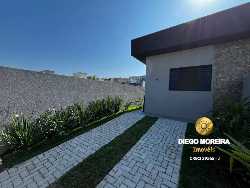 Foto 2 de Casa com 2 quartos à venda, 50m2 em Jardim Santo Antônio, Atibaia - SP