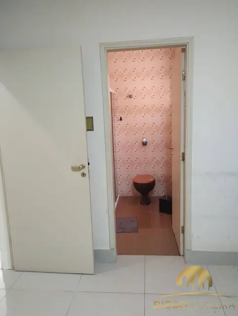 Foto 9 de Casa com 4 quartos à venda, 200m2 em Vila Thais, Atibaia - SP