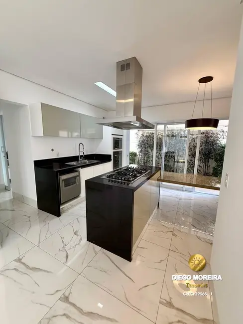 Foto 8 de Casa de Condomínio com 3 quartos à venda, 405m2 em Condomínio Residencial Fazenda Santa Helena, Braganca Paulista - SP