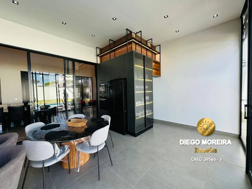 Foto 5 de Casa de Condomínio com 4 quartos à venda, 260m2 em Usina, Atibaia - SP