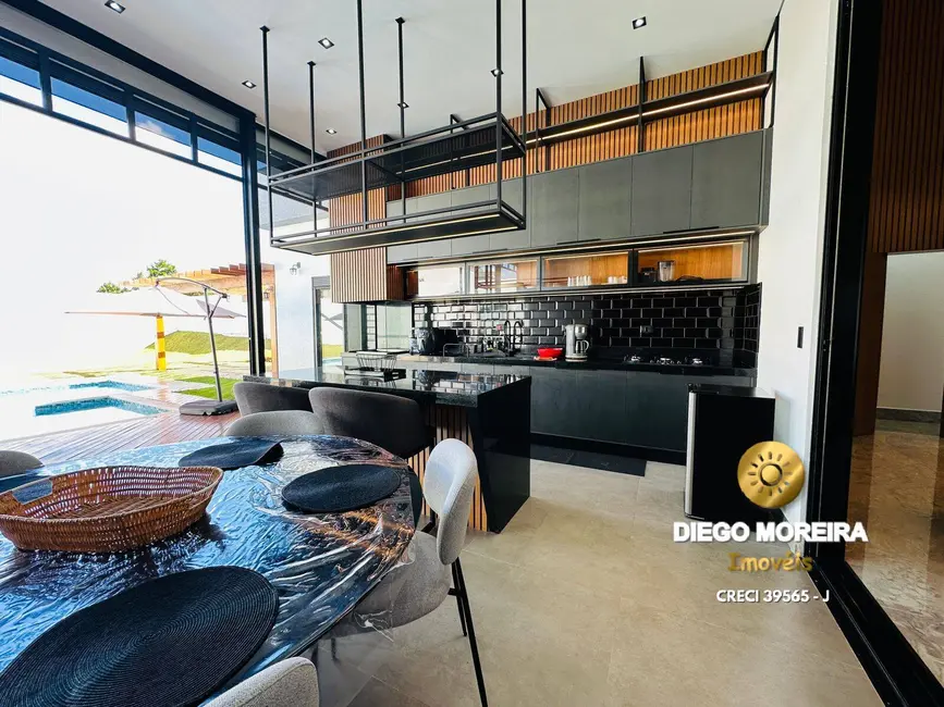 Foto 9 de Casa de Condomínio com 4 quartos à venda, 260m2 em Usina, Atibaia - SP