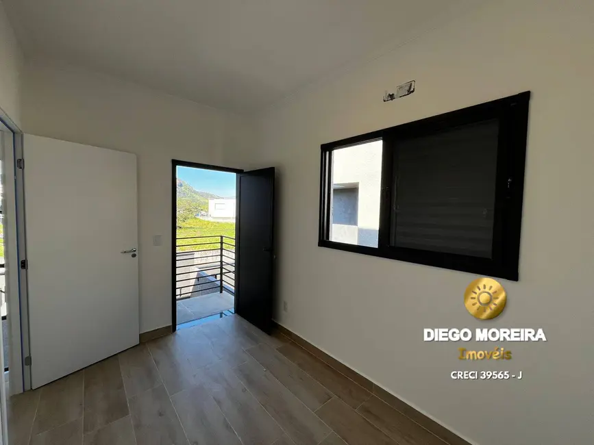 Foto 8 de Casa com 3 quartos à venda e para alugar, 105m2 em Jardim Eneide, Atibaia - SP