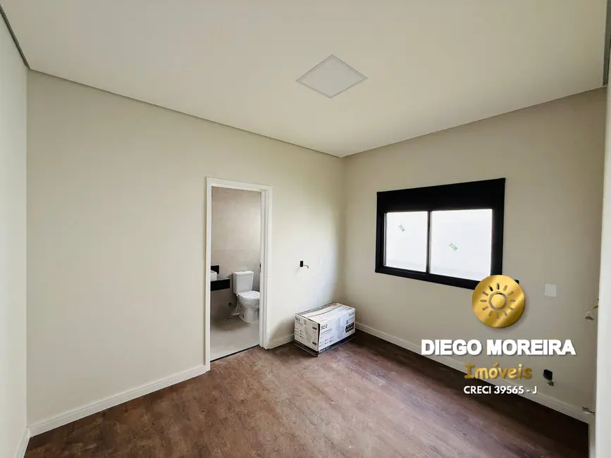 Foto 7 de Casa de Condomínio com 2 quartos à venda, 72m2 em Jardim Estância Brasil, Atibaia - SP