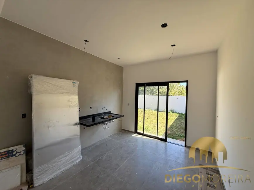 Foto 4 de Casa de Condomínio com 2 quartos à venda, 72m2 em Jardim Estância Brasil, Atibaia - SP