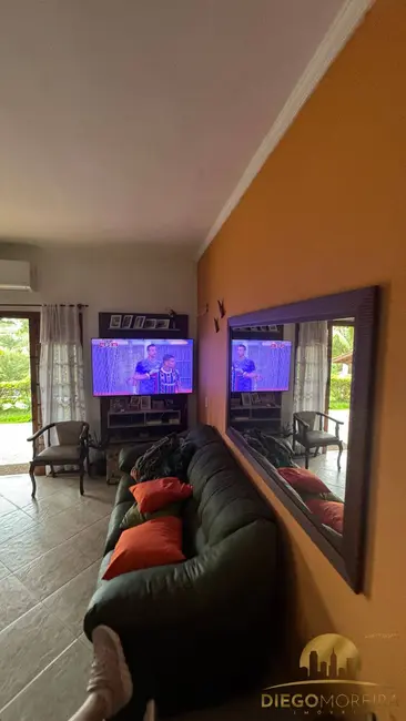 Foto 3 de Chácara com 3 quartos à venda, 250m2 em Jardim Estância Brasil, Atibaia - SP