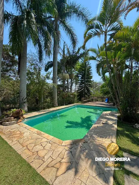 Chácara com 4 quartos à venda, 288m2 em Piracaia - SP - imagem 2 Foto 2 de Chácara com 4 quartos à venda, 288m2 em Piracaia - SP