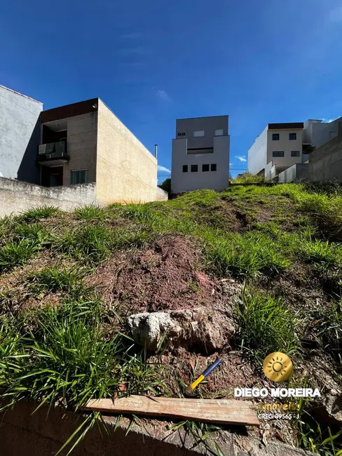 Foto 2 de Terreno / Lote à venda, 240m2 em Laranjeiras, Caieiras - SP