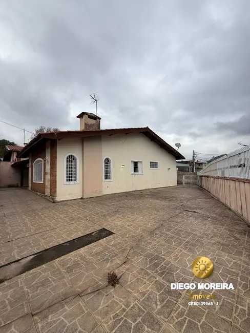 Foto 1 de Casa com 3 quartos para alugar, 160m2 em Vila Petrópolis, Atibaia - SP