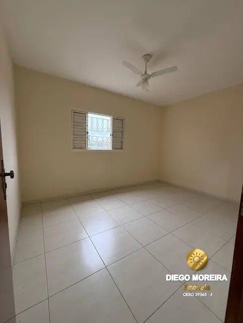 Foto 9 de Casa com 3 quartos para alugar, 160m2 em Vila Petrópolis, Atibaia - SP