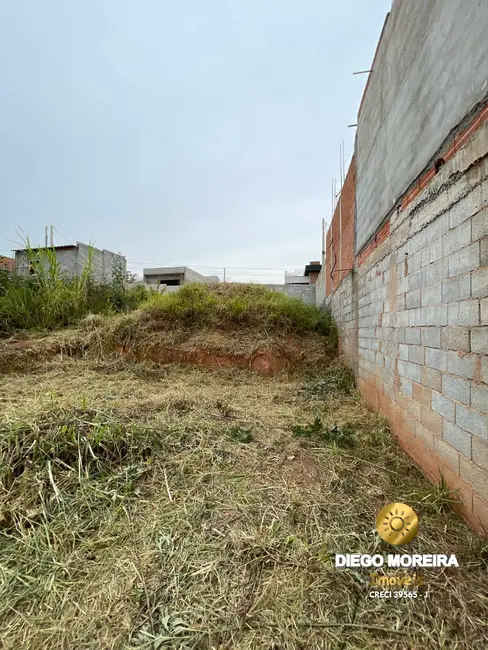 Foto 2 de Terreno / Lote à venda, 182m2 em Atibaia - SP