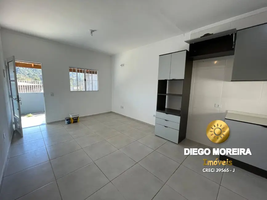 Foto 4 de Casa com 2 quartos à venda, 150m2 em Mairipora - SP