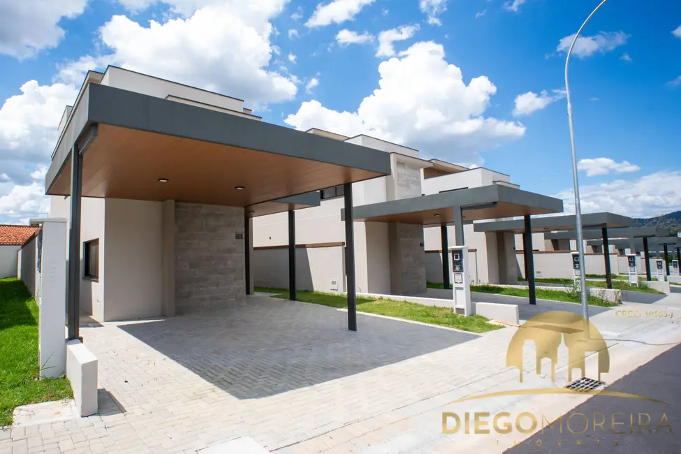 Foto 1 de Casa com 3 quartos para alugar, 204m2 em Vila Santista, Atibaia, SP