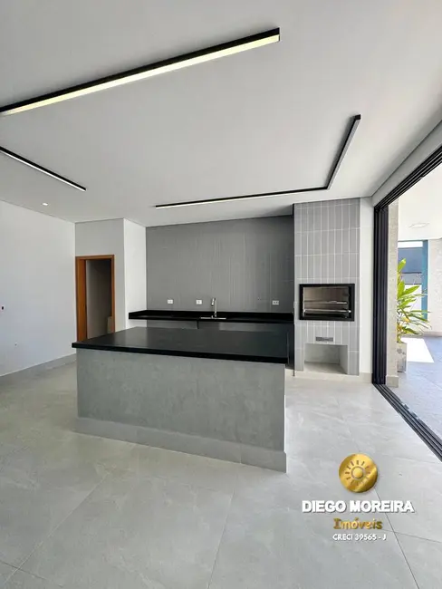 Casa de Condomínio com 4 quartos à venda, 284m2 em Condomínio Residencial Shamballa III, Atibaia - SP - imagem 6 Foto 6 de Casa de Condomínio com 4 quartos à venda, 284m2 em Condomínio Residencial Shamballa III, Atibaia - SP