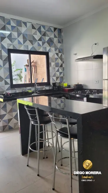 Foto 6 de Casa com 4 quartos à venda, 164m2 em Nova Cerejeira, Atibaia - SP