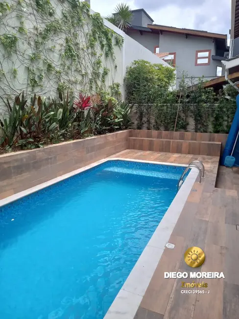 Foto 2 de Casa com 3 quartos à venda, 145m2 em Vila Petrópolis, Atibaia - SP