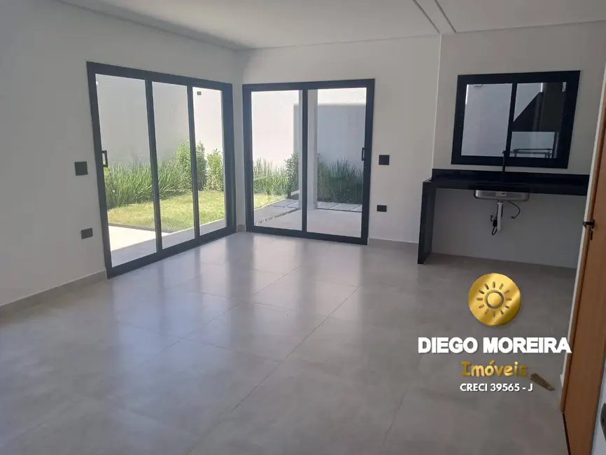 Foto 3 de Casa com 3 quartos à venda, 152m2 em Atibaia - SP