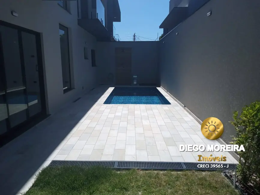 Foto 2 de Casa com 3 quartos à venda, 152m2 em Atibaia - SP