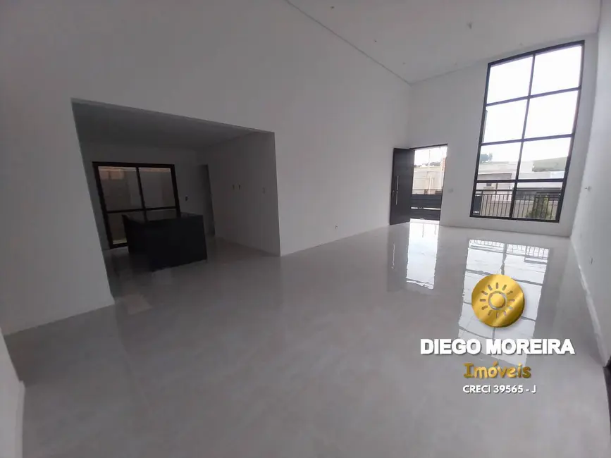 Foto 3 de Casa de Condomínio com 3 quartos à venda, 210m2 em Mato Dentro, Atibaia - SP