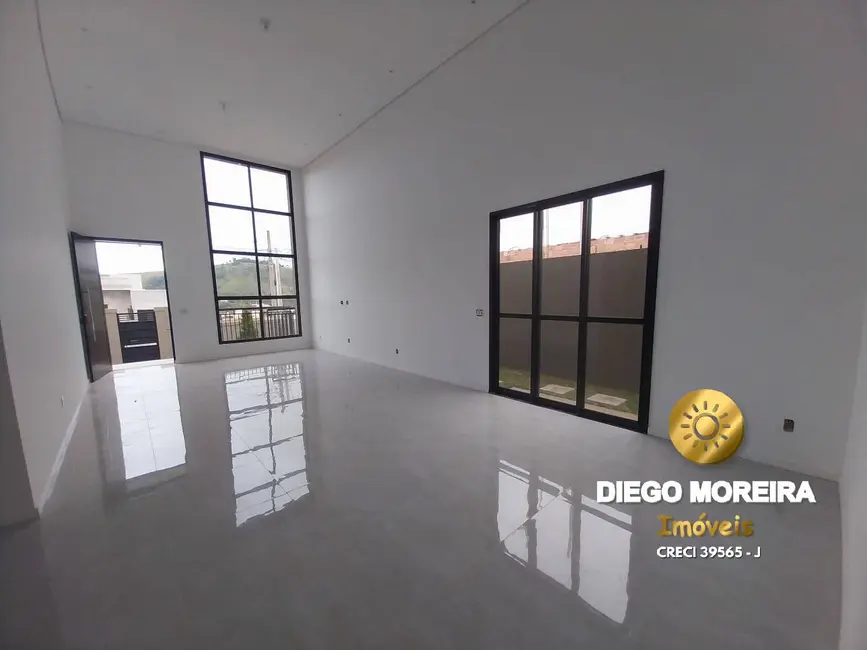 Foto 2 de Casa de Condomínio com 3 quartos à venda, 210m2 em Mato Dentro, Atibaia - SP