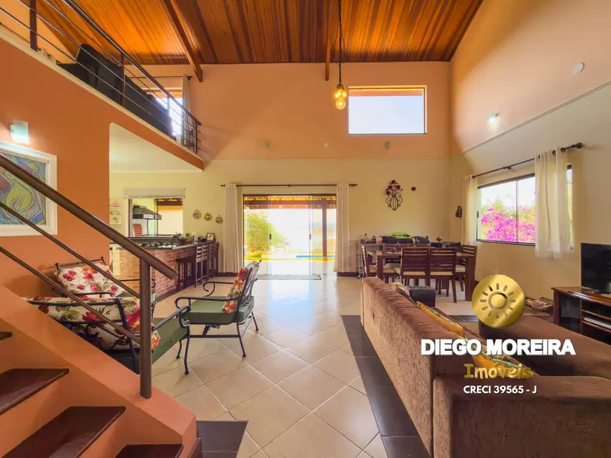 Foto 4 de Chácara com 3 quartos à venda, 378m2 em Piracaia - SP