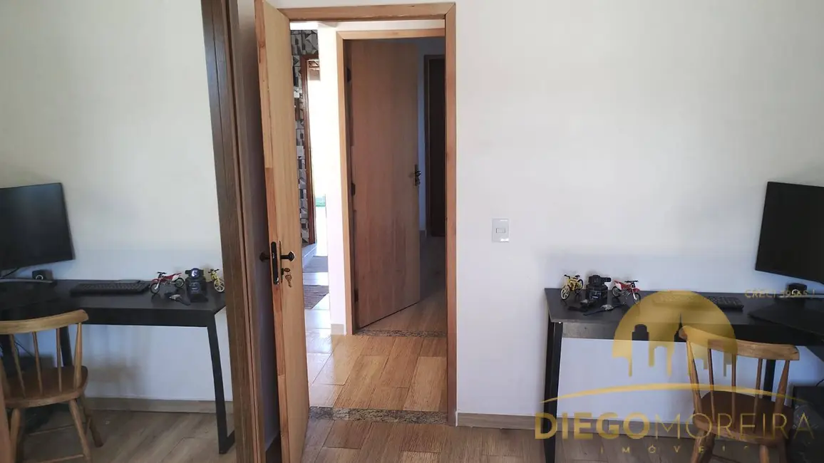 Foto 9 de Casa com 2 quartos à venda, 384m2 em Atibaia - SP